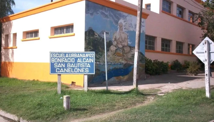 Escuela Ndeg 122 Bonifacio Alcain Edificio - San Bautista