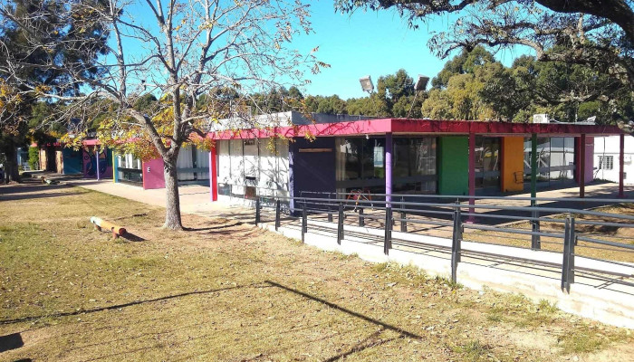 Escuela Ndeg 190   Australia Como Llegar - Montevideo