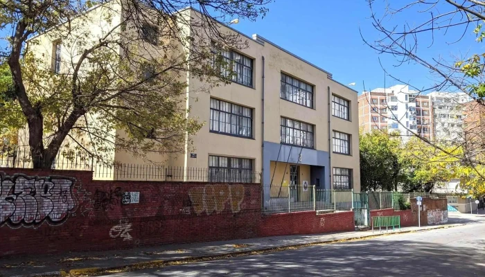 Escuela No 16 Cerca De Mi - Montevideo