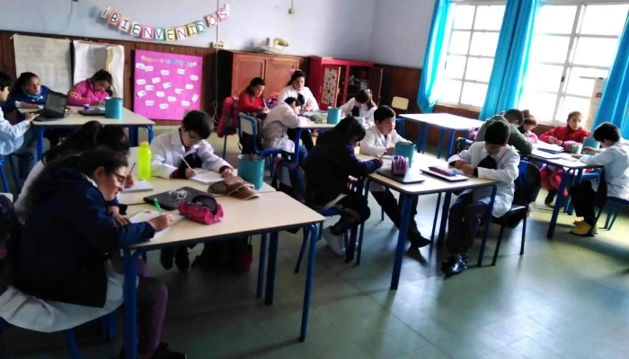 Escuela Nº5 - Guichón