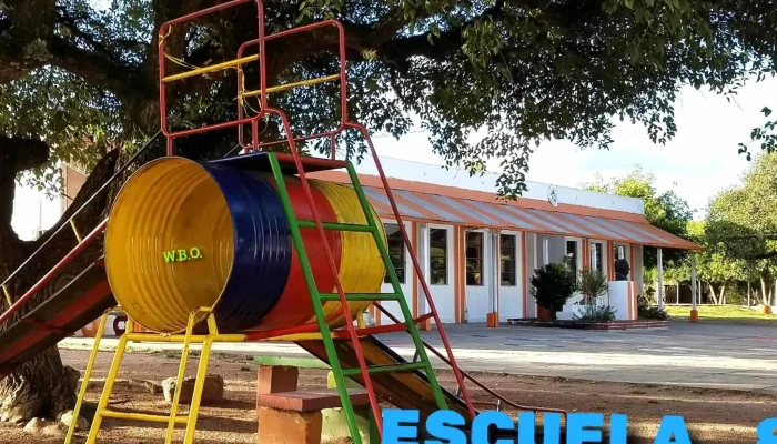 Escuela Nro 83 -  Telefono - Treinta y Tres