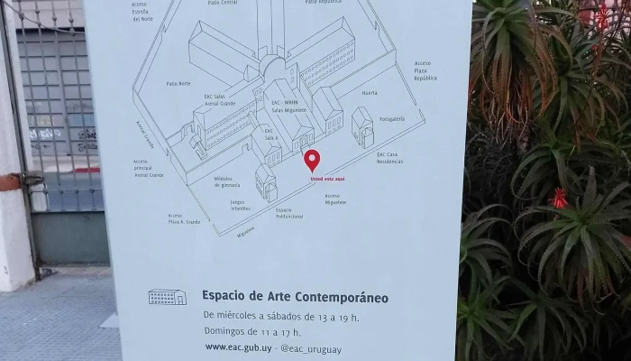 Espacio De Arte Contemporaneo Cerca De Mi - Montevideo