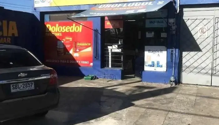Farmacia Caromar Veracierto 2844 -  Montevideo - Montevideo