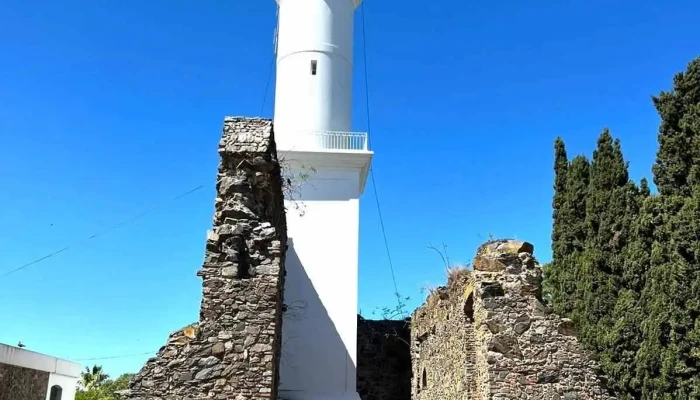 Faro de Colonia del Sacramento - 70000 Col. Del Sacramento