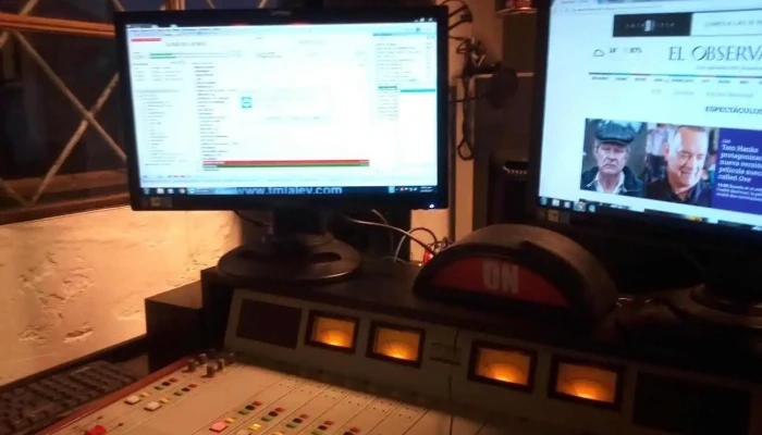 Fm La Ley 106.7 - Montevideo
