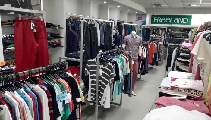 Freeland - 20400 San Carlos