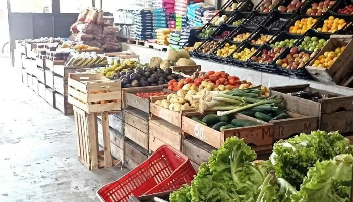 Frutería Ferrocarril - 55000 Artigas