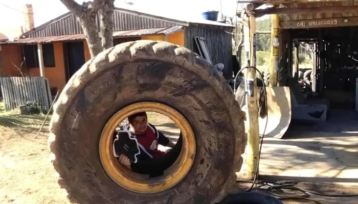 Gomeria Caberna Taller De Reparacion De Automoviles - Buena Unión