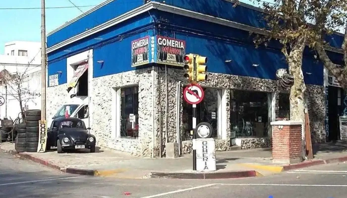 Gomeria Dos Amigos -  Tienda De Neumaticos Usados - Montevideo