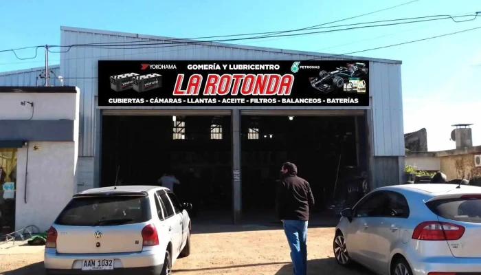 Gomeria La Rotonda -  Taller De Reparacion De Automoviles - Santa Lucía