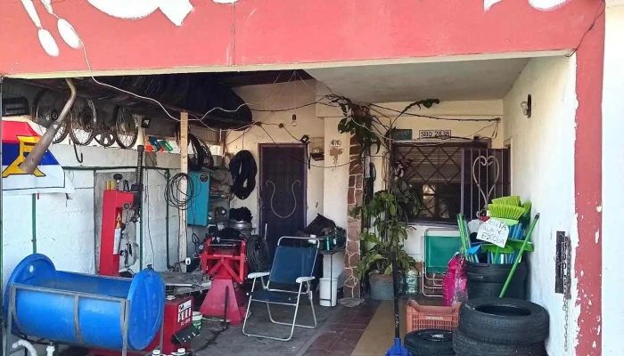 Gomeria Piedras Blancas -  Tienda De Neumaticos - Montevideo