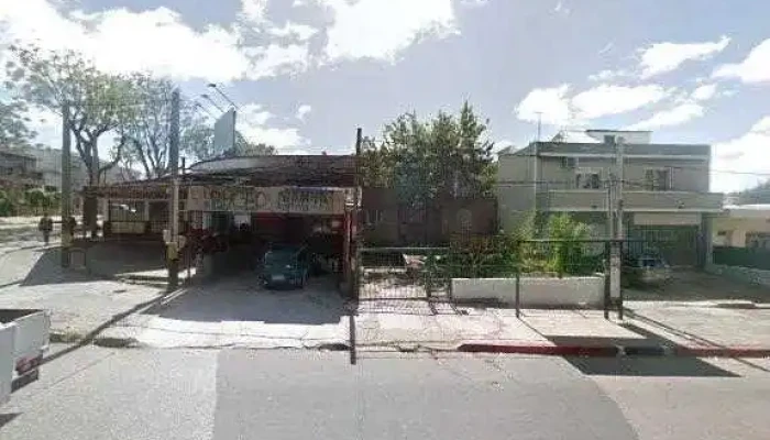 Gomeria Tupicua Tienda De Neumaticos Usados - Montevideo