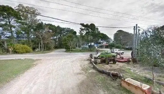Gomeria Y Mecanica En General -  Gasolinera - La Floresta