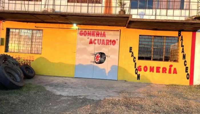 Gomeria Y Taller Acuario Exterior - José Pedro Varela
