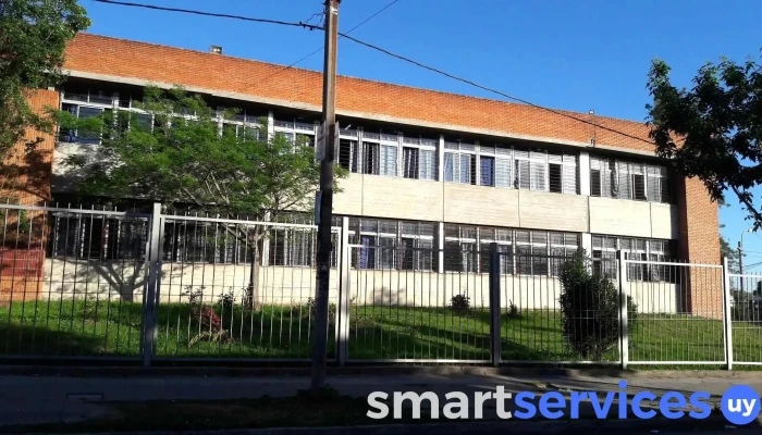Instituto De Ensenanza Secundaria Ndeg 53 Raoul Wallenberg Descuentos - Montevideo