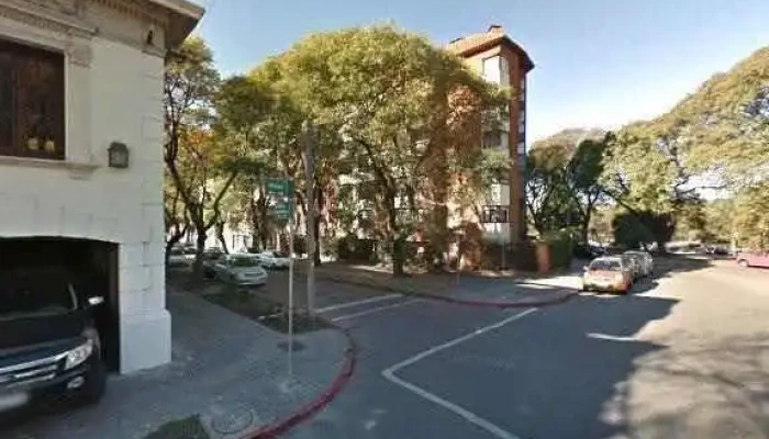 Instituto Preuniversitario De Montevideo -  Ubicaciondeg - Montevideo