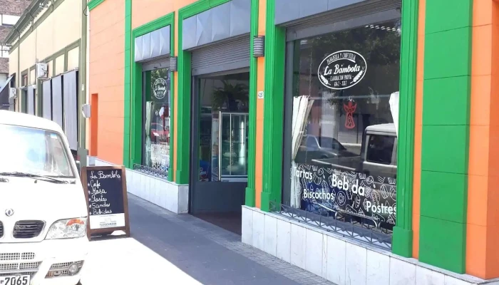 La Bámbola Cafetería Confitería Panadería - 70100 Carmelo