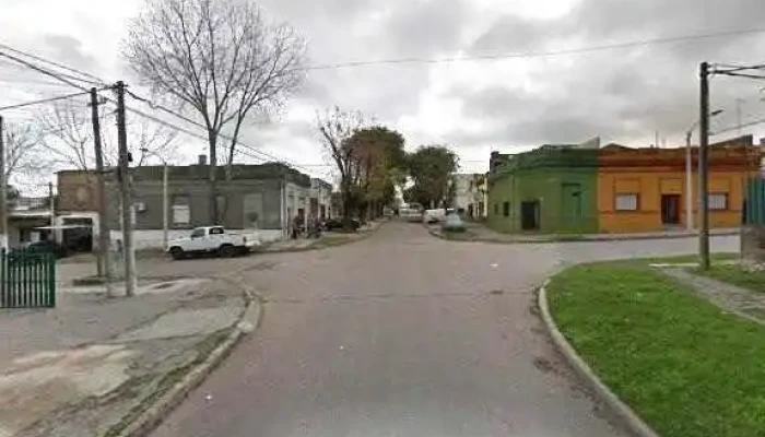 La Clave 929 Fm Opiniones - Montevideo
