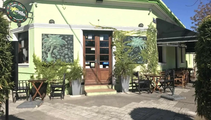 La Escondida Restobar - 11700 Montevideo
