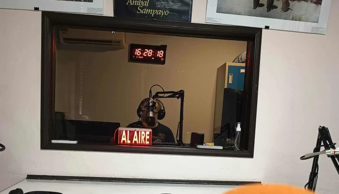 La Otra Fm 1045 Comunitaria Paysandu - Paysandú