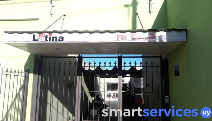 Latina Fm 953 Exterior - Paysandú