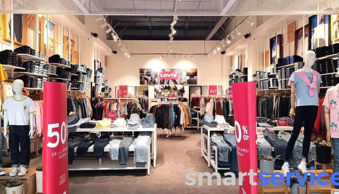 Levi's Outlet Store - 11400 Montevideo