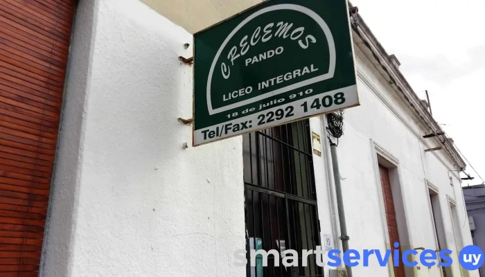 Liceo Crecemos -  Edificio - Pando