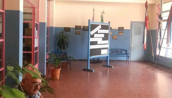 Liceo Ndeg 1 Eugenio Capdevielle Edificio - Fray Bentos