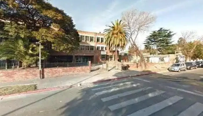 Liceo Ndeg 12 Congreso De Tres Cruces Como Llegardeg - Montevideo