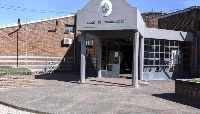 Liceo Quimico Farmaceutico Mario Brum Viana -  Abierto Ahora - Tranqueras