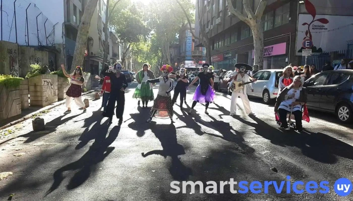 Life School -  Videos - Montevideo