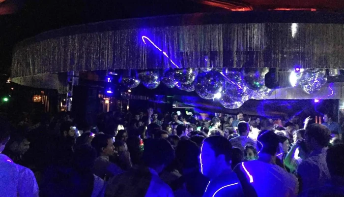 Lotus Club -  Multitud - Montevideo