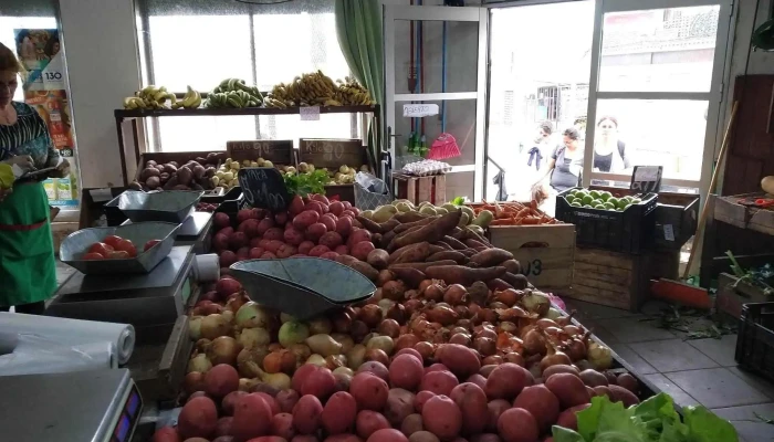 Mercado Menezes - 91000 Pando