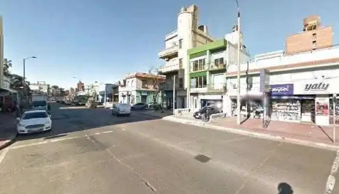 Natural Optics -  Cerca De Mi - Montevideo