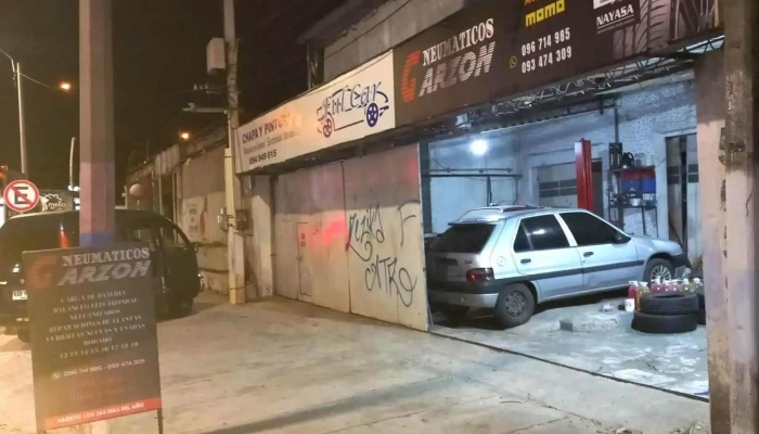 Neumaticos Garzon Del Propietario - Montevideo