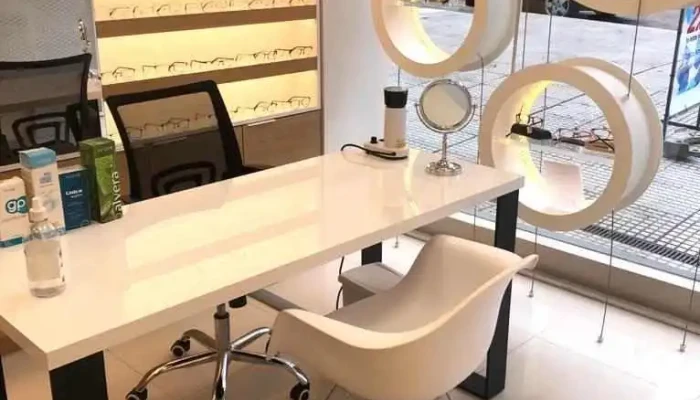 Optica Americana 26 De Marzo -  Del Propietario - Montevideo