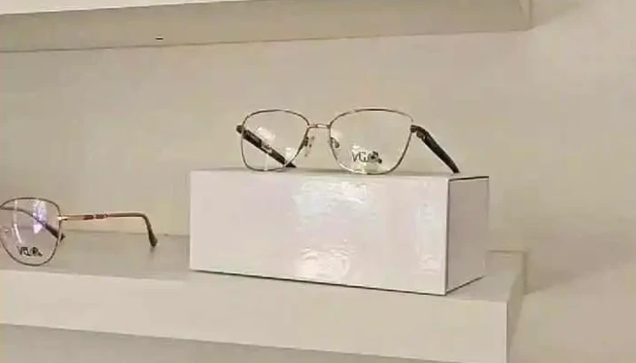 Optica Cassinoni -  Videos - Montevideo