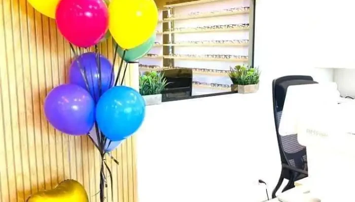 Optica Holandesa Ubicacion - Montevideo