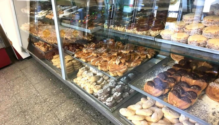 Panadería Central - 15600 Pando