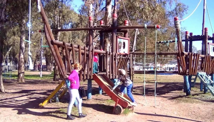 Parque Artigas -    Batalla De Las Piedras Parque De Juegos Para Ninos - Las Piedras