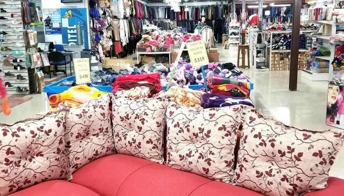 Paseo De Compras -  Interior - San Jacinto