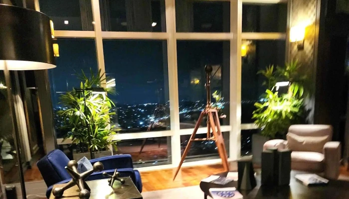Piso 40 Club De Ejecutivos De Montevideo -  Descuentos - Montevideo