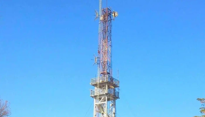 Planta Emisora De Sarandi Comunicaciones Donde - Montevideo