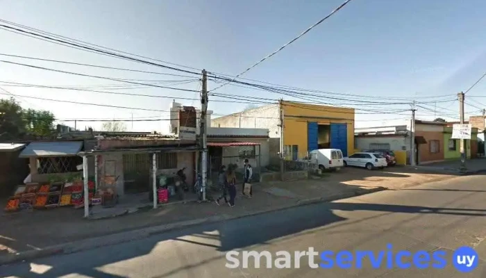 Puesto De Fruta Y Verdura - Sacerdote Luis "Perico" Perez Aguirre