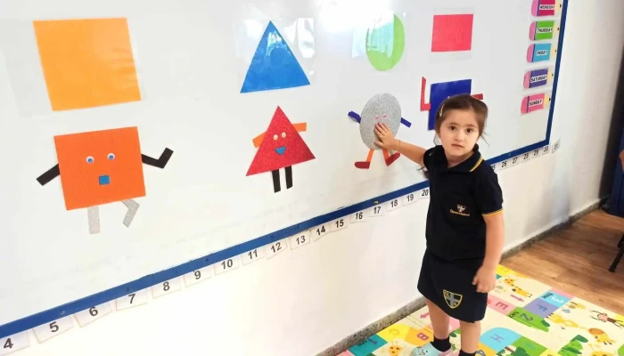 Queens School Mas Recientes - Montevideo