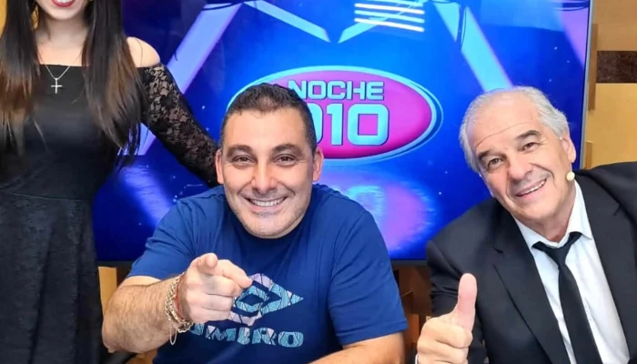 Radio Rural -  Cerca De Mi - Montevideo