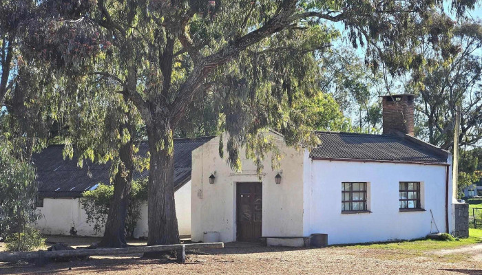 Salón Caballerizas Srd - 97000 Durazno