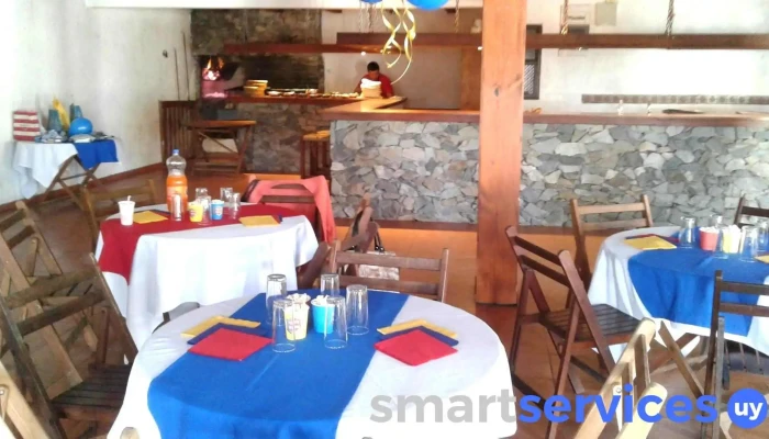 Salon La Carmelita - 15600 Soca