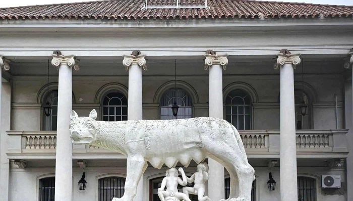 Scuola Italiana Di Montevideo -  Videos - Montevideo