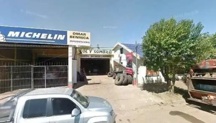 Sol Y Sombra Gomeria -  Abierto Ahora - Bella Unión